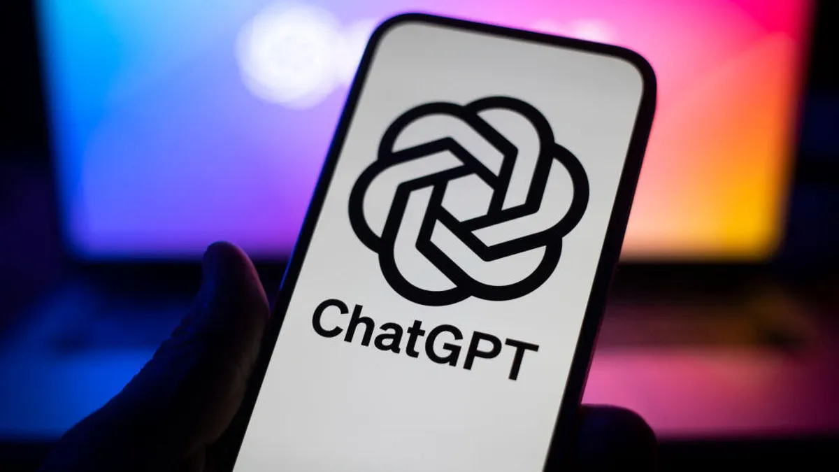 <div>Nếu bạn đang sử dụng ChatGPT cho bất kỳ điều n&agrave;o trong 11 điều n&agrave;y, h&atilde;y dừng lại ngay lập tức</div>